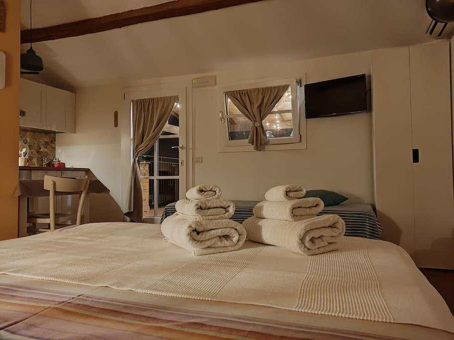 Casa Lita Con Terrazzo Apartment ราเวนนา ภายนอก รูปภาพ
